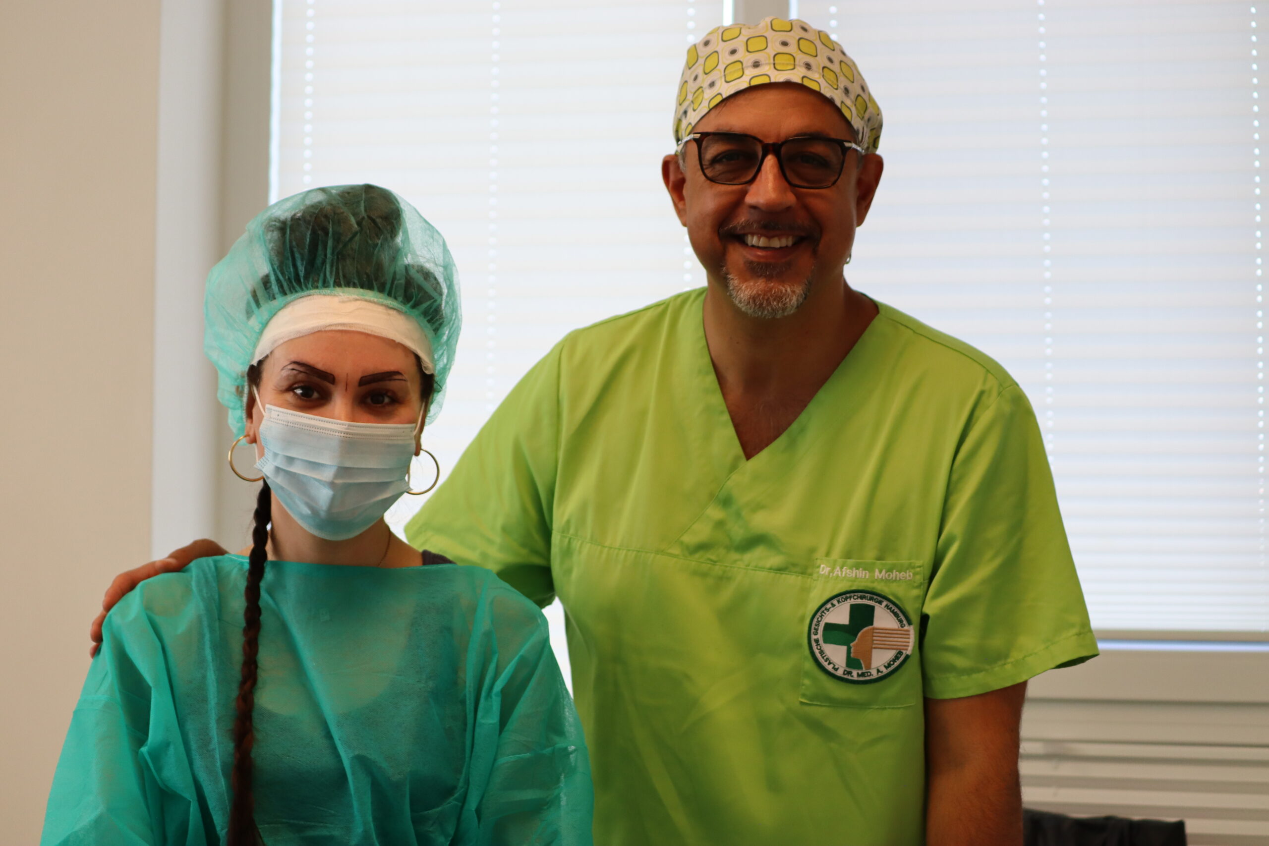 Patientin Augenbrauentransplantation bei Dr. Afshin in Hamburg